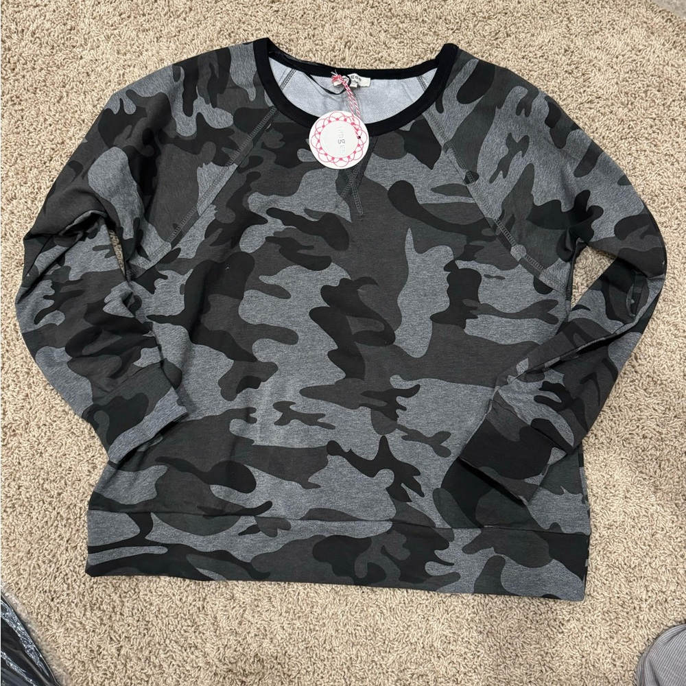 Relaxed camo sweatshirt